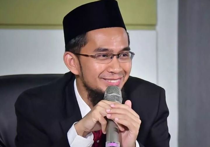 Ust. Adi Hidayat